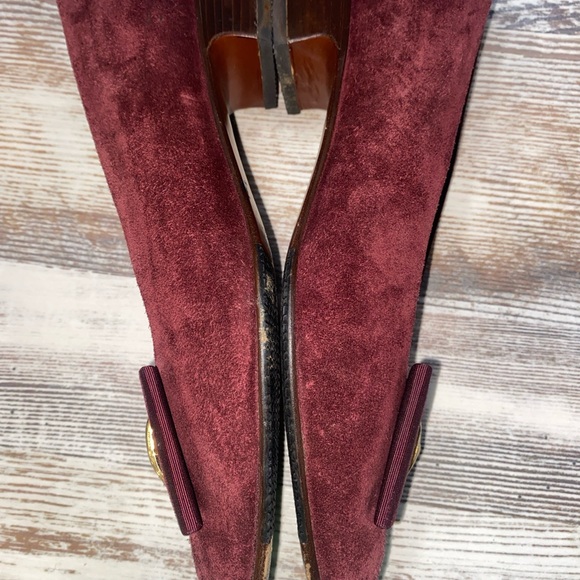 Bally Womens Pumps Burgundy Suede Square Toe Gold Accent Bow Size 7 - Picture 5 of 7